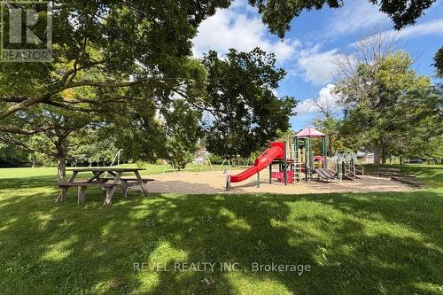 Approx. 300m to Play structure and dog off-leash - 2555 Regina Street, Ottawa, ON 