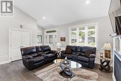 LIVING AREA WITH LARGE ENTRY CLOSET - 