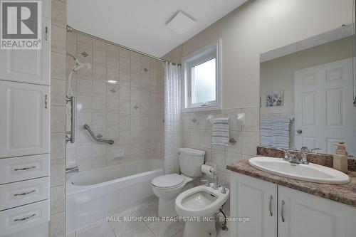 5 Piece Ensuite - 34 Brenda Crescent, Ottawa, ON 