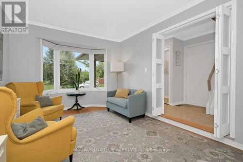 Living Room - 34 Brenda Crescent, Ottawa, ON 