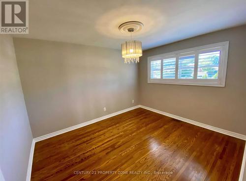 5439 Cornwall Crescent, Burlington, ON 