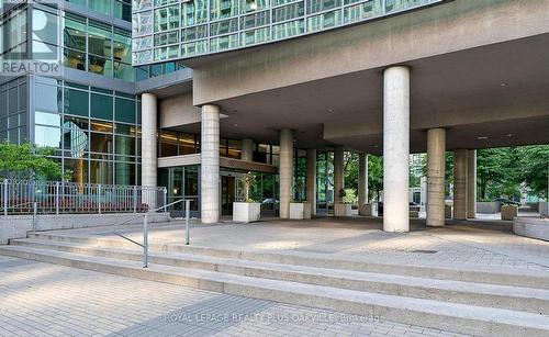 2807 - 215 FORT YORK BOULEVARD , Toronto, Ontario M5V 4A2 4