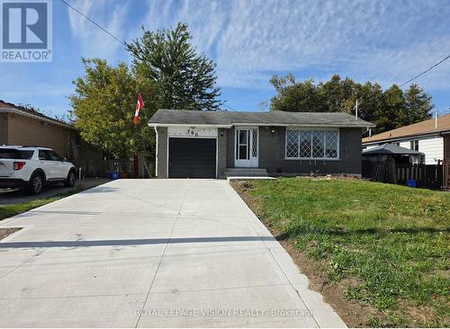 UPPER - 706 LEASIDE STREET , Pickering, Ontario L1W 2X1 2