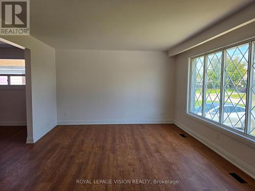UPPER - 706 LEASIDE STREET , Pickering, Ontario L1W 2X1 5
