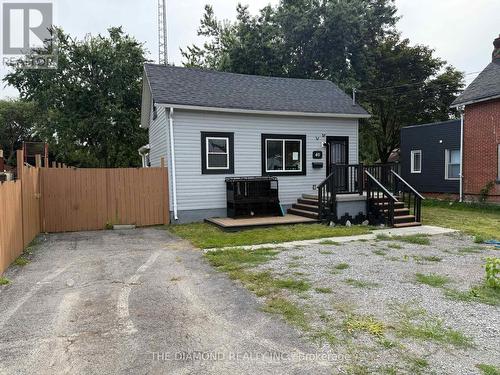 40 ST PATRICK STREET  Kawartha Lakes, ON K9V 1R2