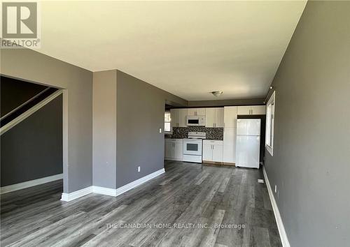 7267 FERN AVE AVENUE , Niagara Falls, Ontario L2G 5H3 2