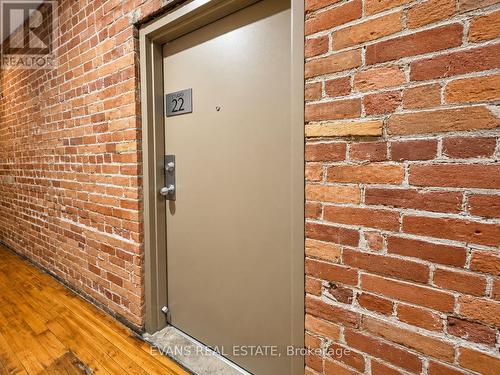 22 - 121 PRESCOTT AVENUE , Toronto, Ontario M6N 3G8 3