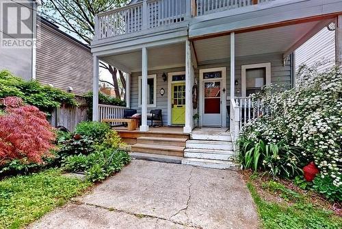 81 TIVERTON AVENUE , Toronto, Ontario M4M 2M1 5