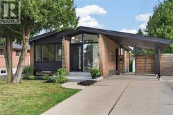 104 SANATORIUM Road Hamilton, ON L9C 1Y5