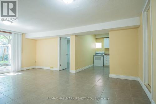 BASEMENT - 399 LAWRENCE AVENUE W , Toronto, Ontario M5M 1C1 4