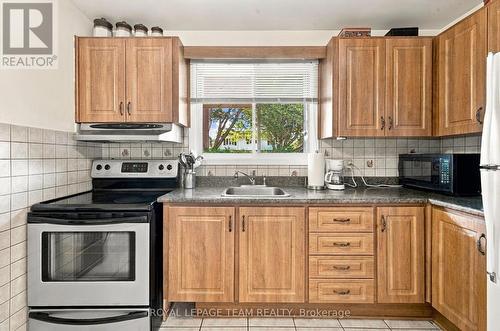2587 Roman Avenue, Ottawa, ON 