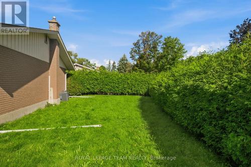 2587 Roman Avenue, Ottawa, ON 