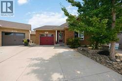 821 Carriage WAY Sarnia, ON N7W 0A5