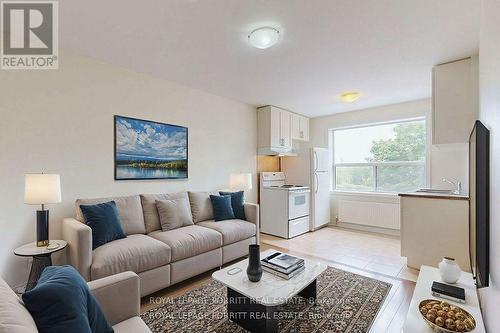 6 - 3511 LAKE SHORE BOULEVARD W , Toronto, Ontario M8W 1N5 2