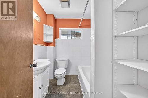 152 Bayswater Avenue, Ottawa, ON 