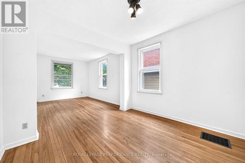 152 Bayswater Avenue, Ottawa, ON 