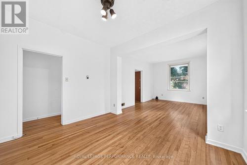 152 Bayswater Avenue, Ottawa, ON 