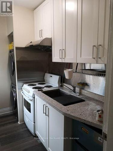 2ND & 3RD FLOORS - 1320 DUNDAS STREET E , Toronto, Ontario M4M 1S6 3