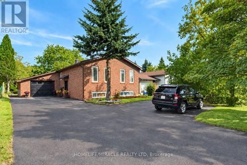 696 SHEPPARD AVENUE  Pickering, ON L1V 1G3