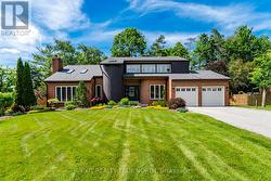 14 ROSEWOOD AVENUE Springwater, ON L9X 0P5