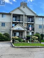303 - 727 DEVERON CRESCENT London South (South T), ON N5Z 4X4