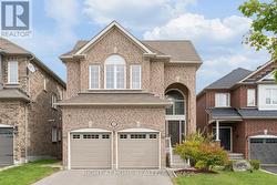 28 BRADFORD COURT Whitby, ON L1N 0G7