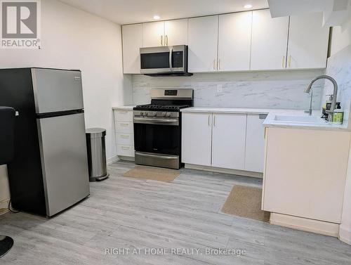 46 KEYS DRIVE , Ajax, Ontario L1T 3R4 5