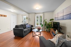 Salon - 