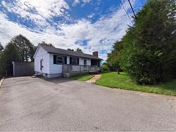 6 Barbara CRES Saint John, NB E2J 2K7