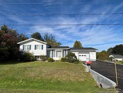 28 Carr St Belledune, NB E8G 1Y6