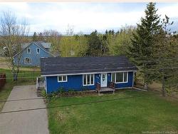 2938 Rue Chiasson Bas-Caraquet, NB E1W 5V7