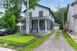 324 DUNCAIRN AVENUE Ottawa, ON K1Z 7G9