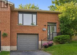 78 OLD HURON COURT  Kitchener, ON N2R 1L7