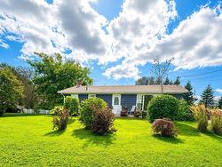 113 Maple Avenue  Charlottetown, PE C1A 6G4