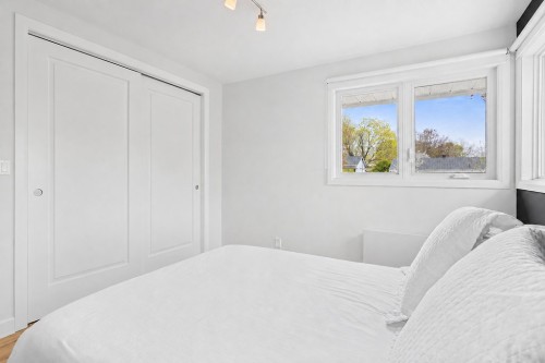 Chambre à coucher principale - 11Z  - 11Az Rue Tassé, Sainte-Thérèse, QC 