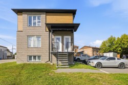 1040  - 1044 Rue de Genève  Gatineau (Masson-Angers), QC J8M 1S0