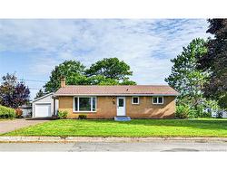 10 Kingsway CRES Moncton, NB E1G 1G4