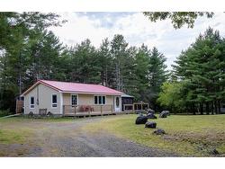 6 Bay ST Cambridge-Narrows, NB E4C 0A8