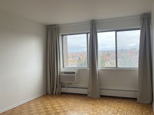 308-5500 Av. MacDonald , Côte-Saint-Luc, QC H3X 2W5 4
