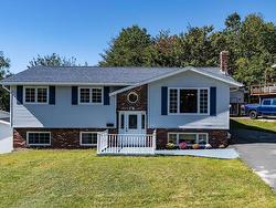 16 Rothsay Court  Lower Sackville, NS B4C 3W6