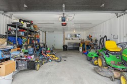 Garage - 