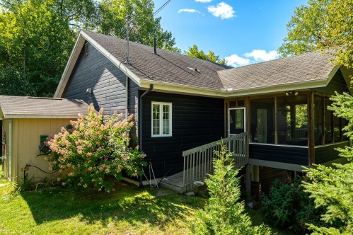 Face arrière - 680 Ch. St-Germain, Sainte-Adèle, QC 