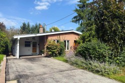 32 Northey Drive  Toronto, ON M2L 2S9
