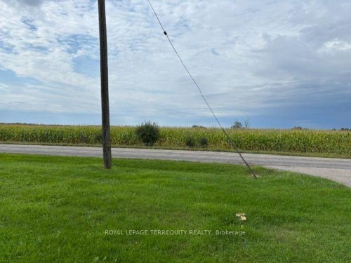 7421 Cochrane Street , Whitby, ON L1M 1R1 4