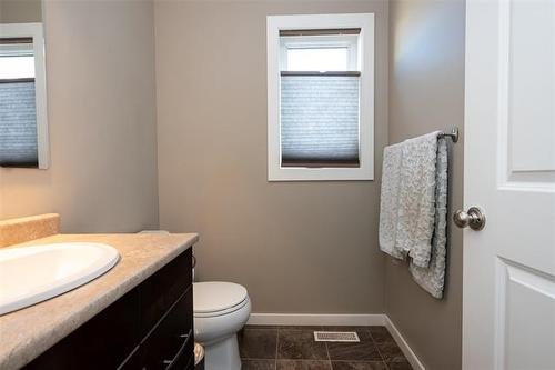15 Stan Bailie Dr, Winnipeg, MB 