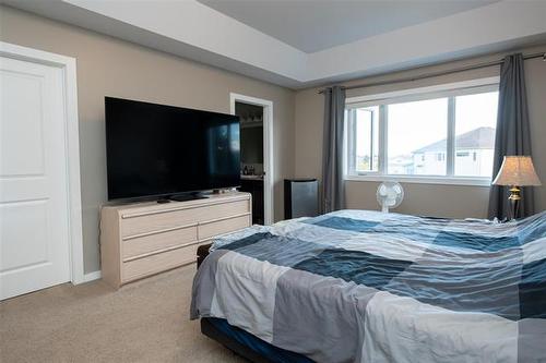 15 Stan Bailie Dr, Winnipeg, MB 