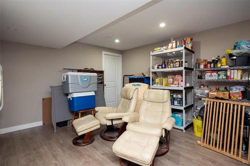 15 Stan Bailie Dr, Winnipeg, MB 