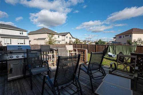 15 Stan Bailie Dr, Winnipeg, MB 