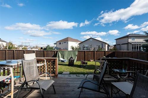 15 Stan Bailie Dr, Winnipeg, MB 