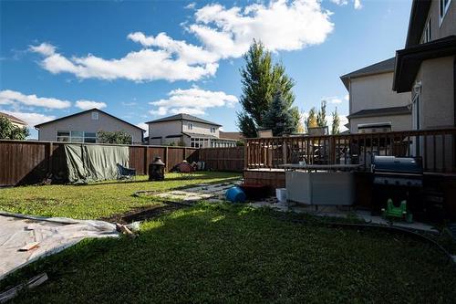 15 Stan Bailie Dr, Winnipeg, MB 